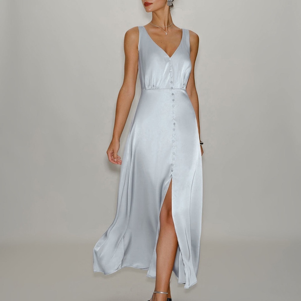 Elegant Silver Sleeveless Dress